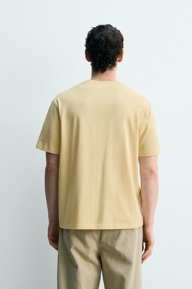 T-SHIRT DE POIDS MOYEN À MANCHES COURTES - Jaune de Zara - Image 2