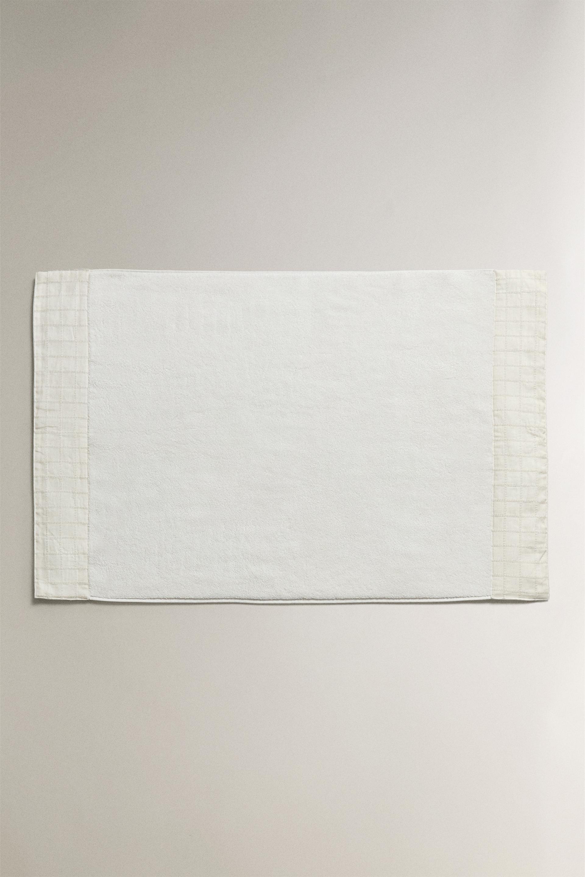 BATH MAT WITH HEMSTITCHED LINEN BORDER - Oyster-white | ZARA Turkey