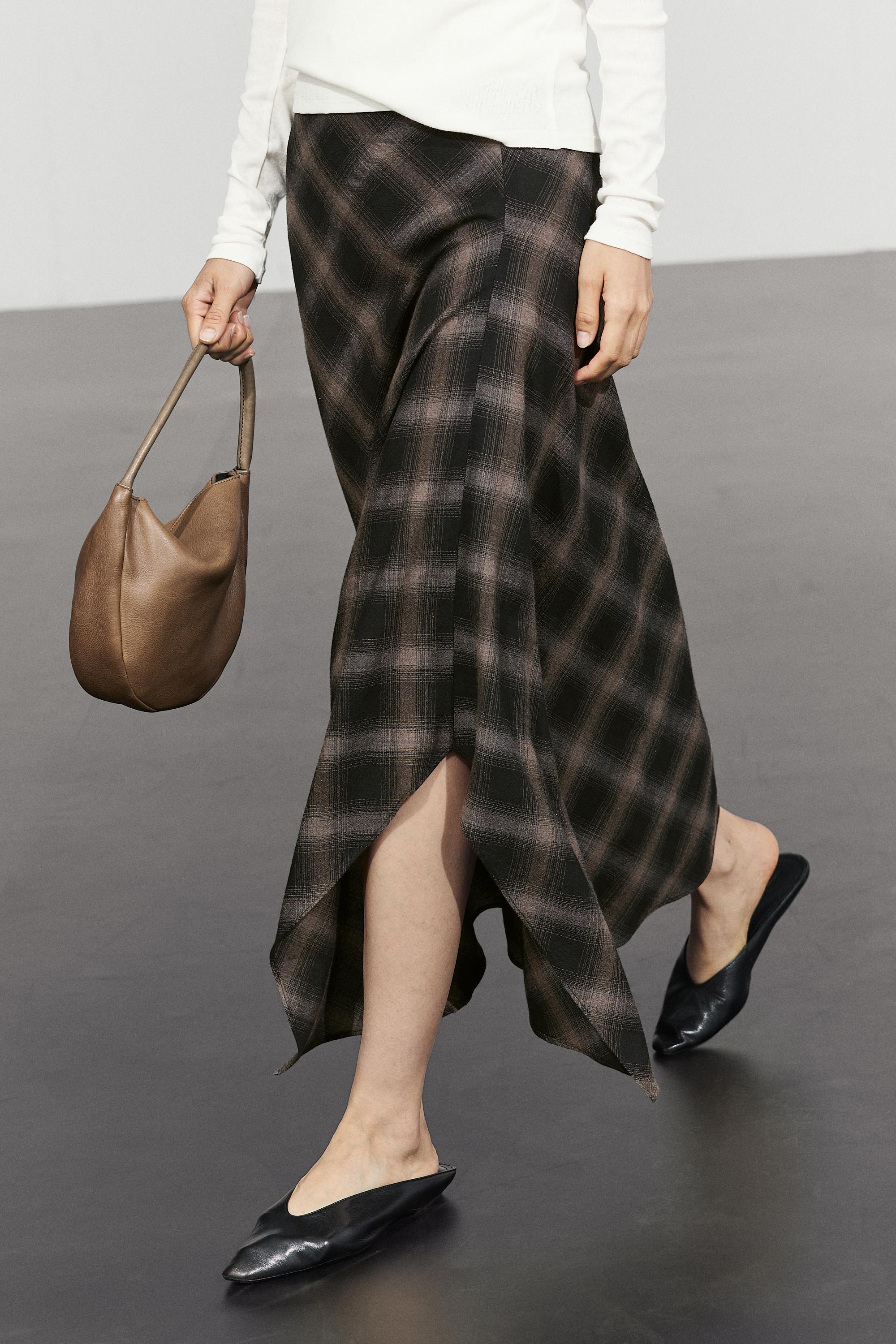 Wool-cotton blend check midi skirt with split — Black