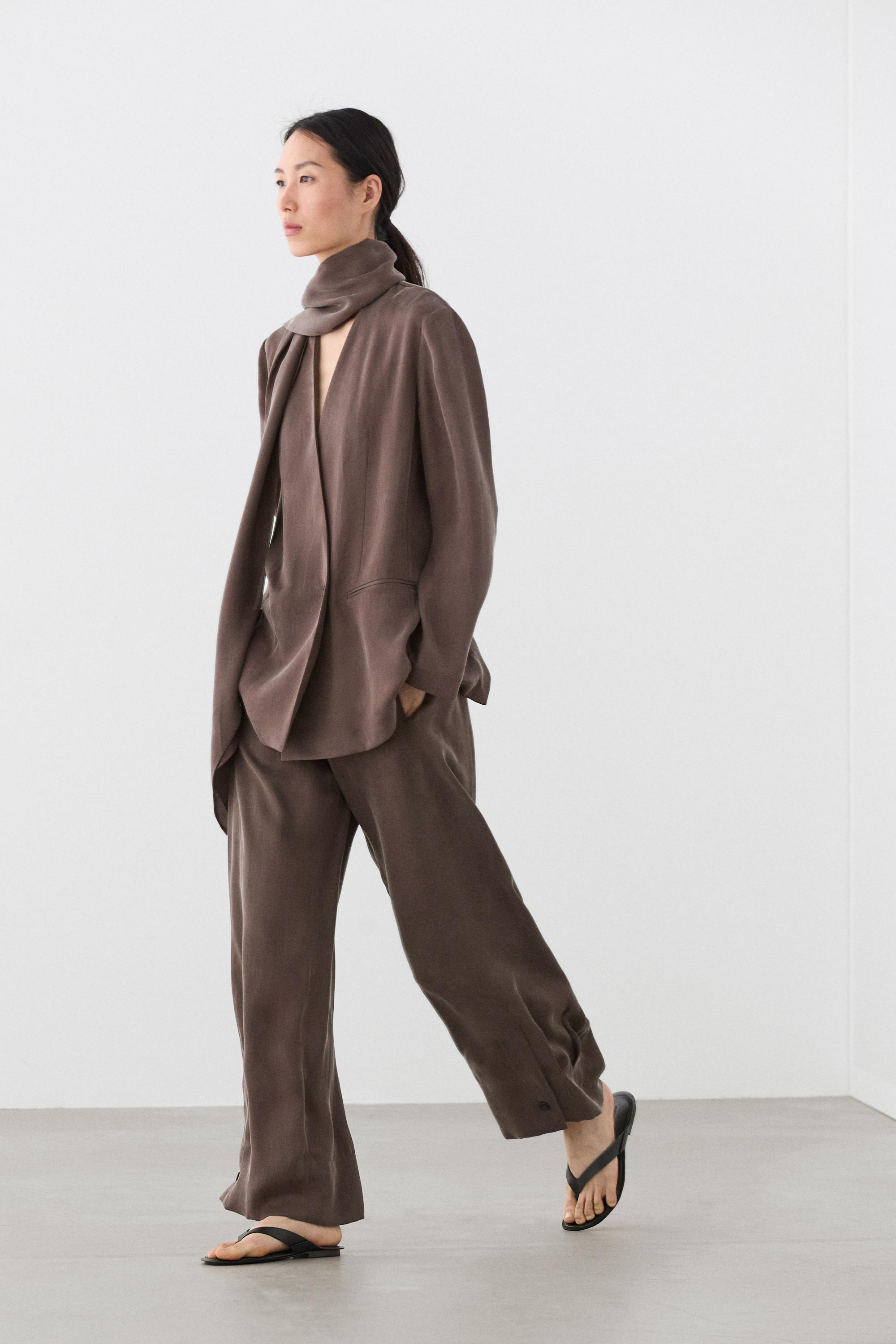 Total look flowing overshirt with tie detail