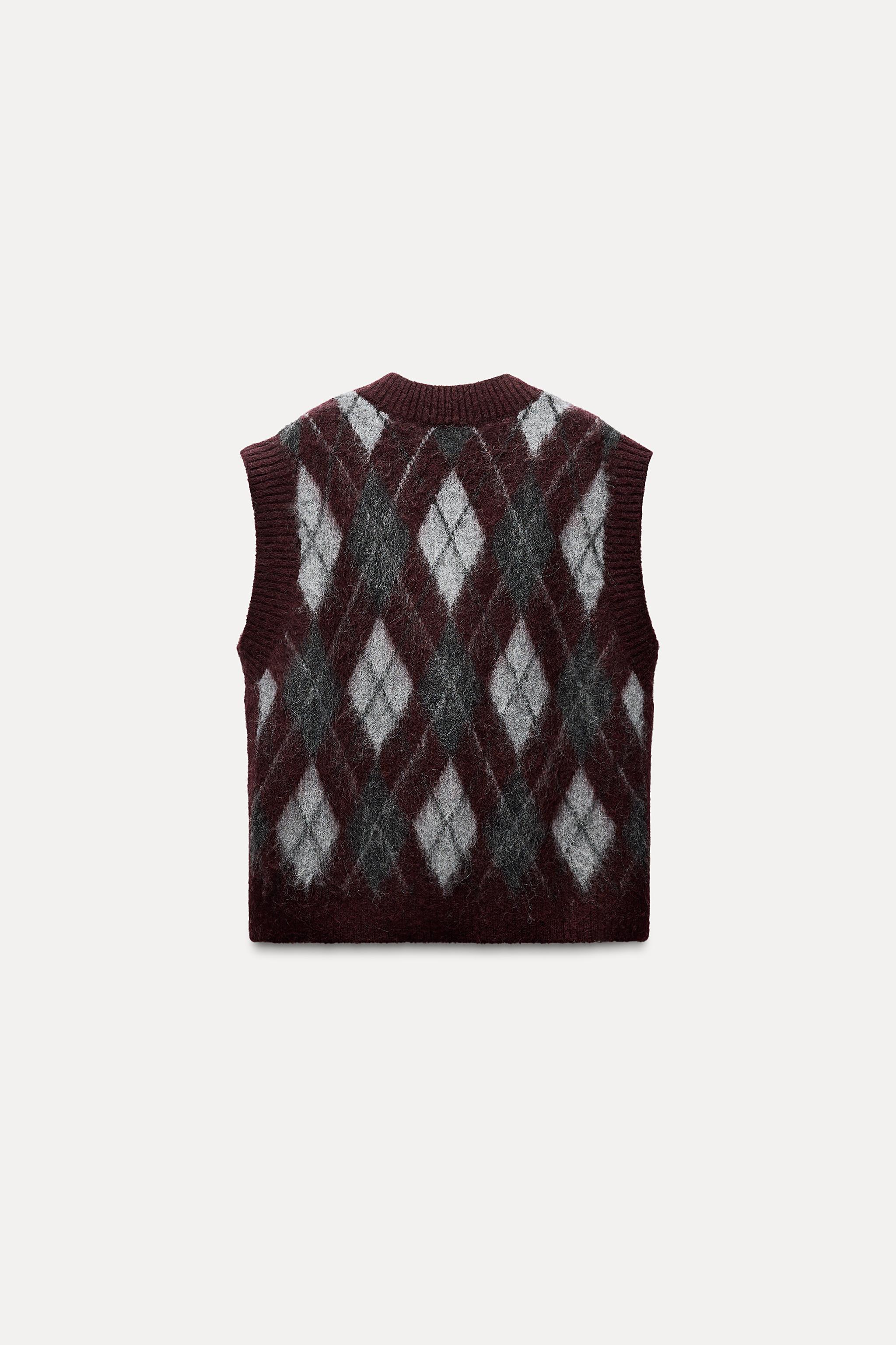 DIAMOND KNIT JUMPER VEST