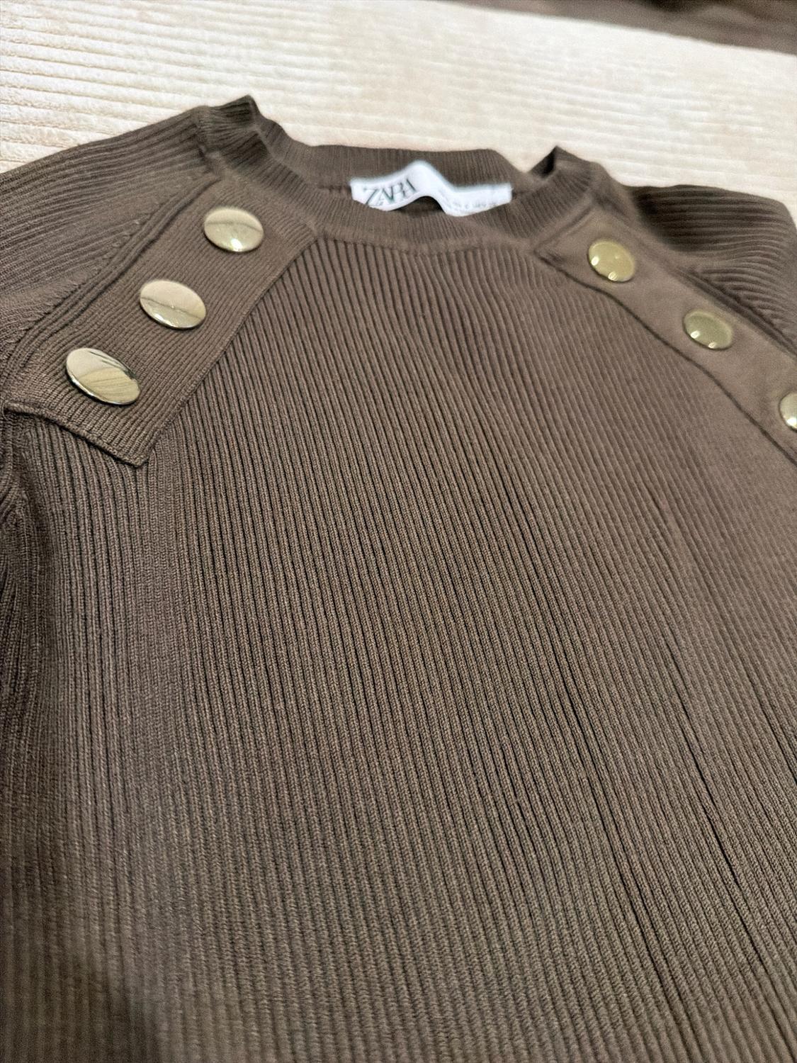RIBBED SWEATER WITH BUTTONS - Image 2