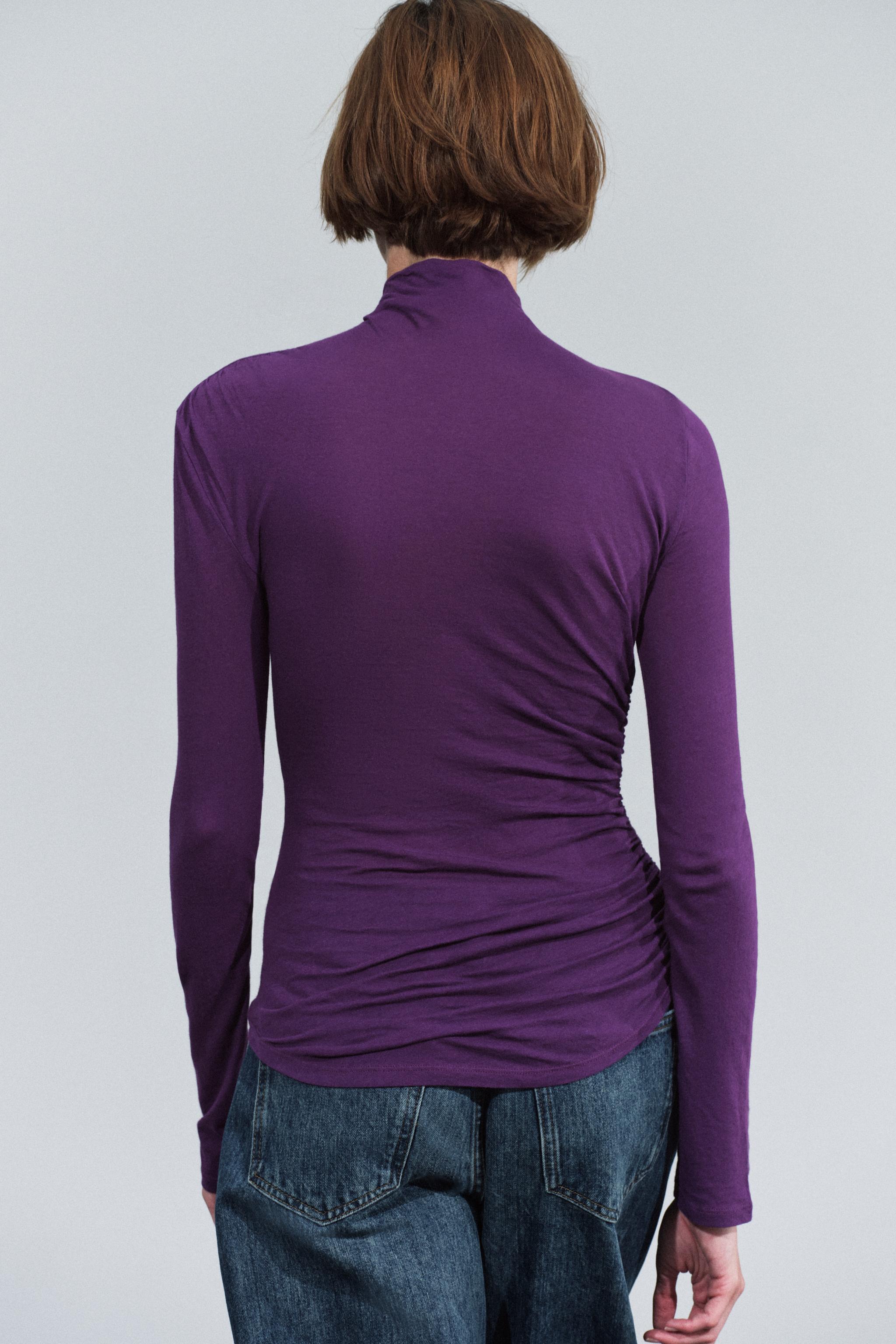 HIGH NECK RUCHED T-SHIRT - thumbnail 3