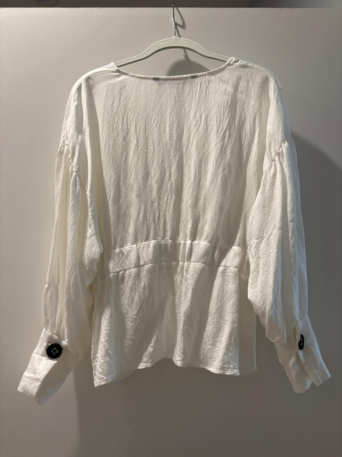BLOUSE WITH CONTRASTING TOPSTITCHING - Image 2