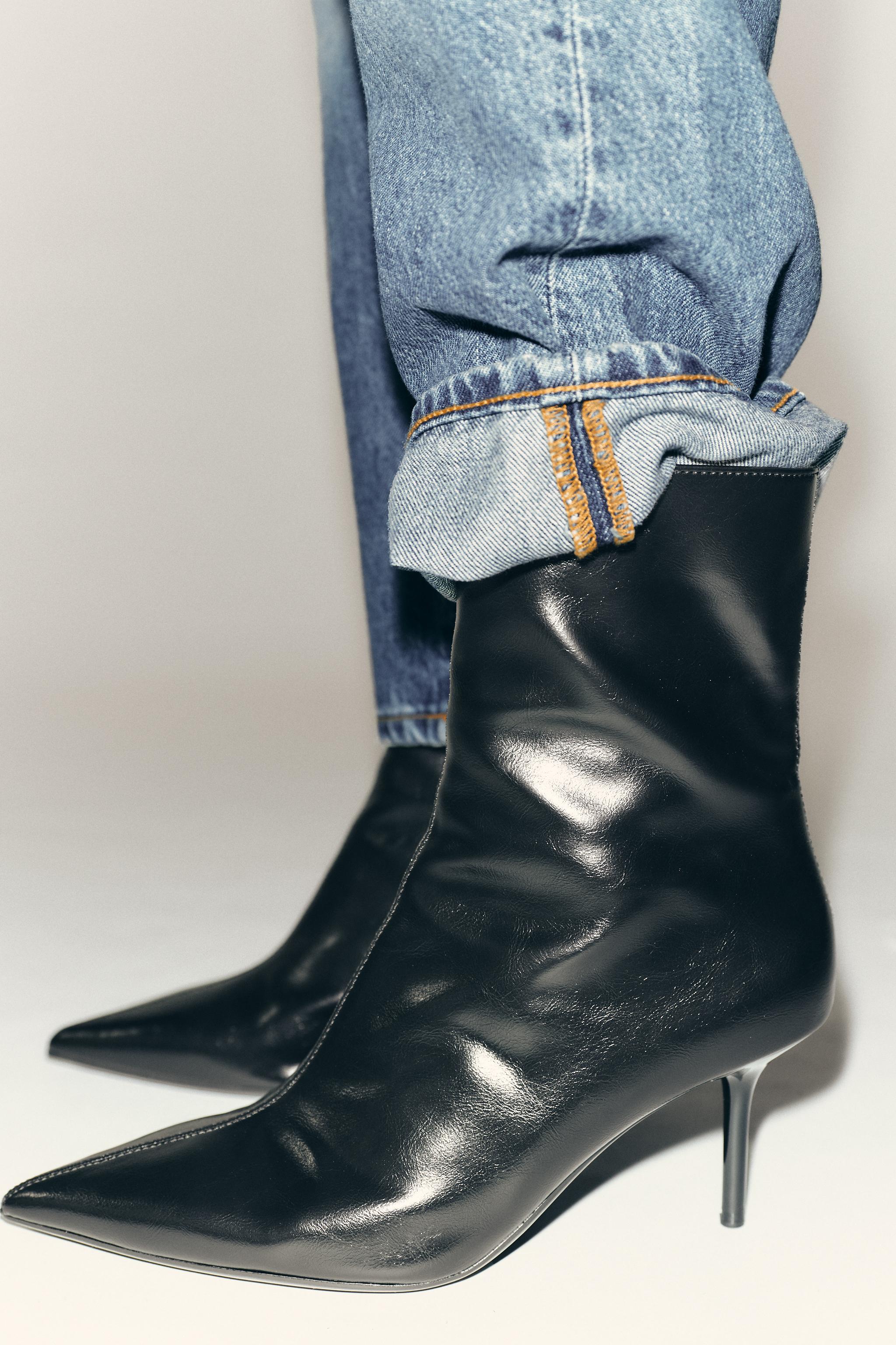 クラックテクスチャー加工ヒールショートブーツ - ブラック