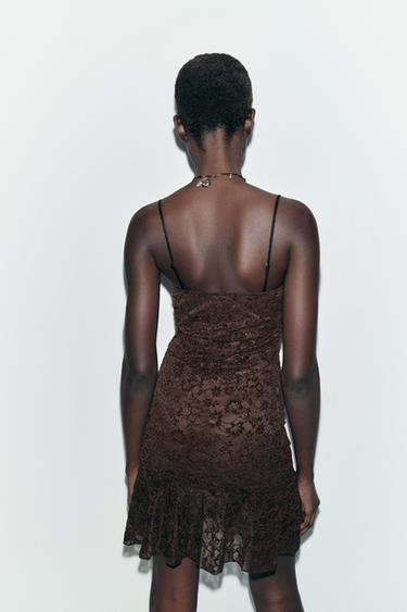 ROBE COURTE EN DENTELLE - Marron foncé de Zara - Image 4