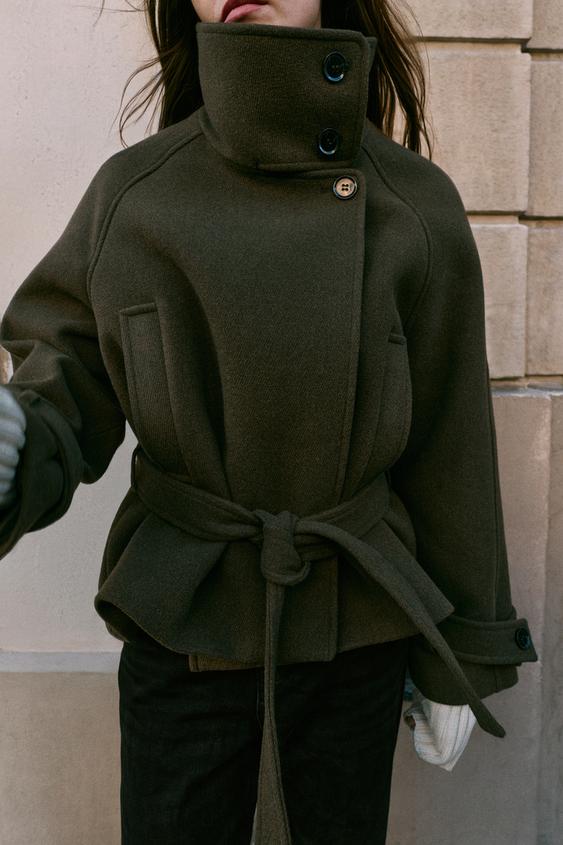 MANTEAU COL MONTANT CEINTURE - Kaki de Zara - Image 4