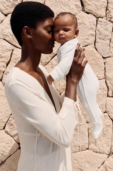 POINTELLE CONVERTIBLE FOOTED SLEEPSUIT - Oyster-white by Zara
