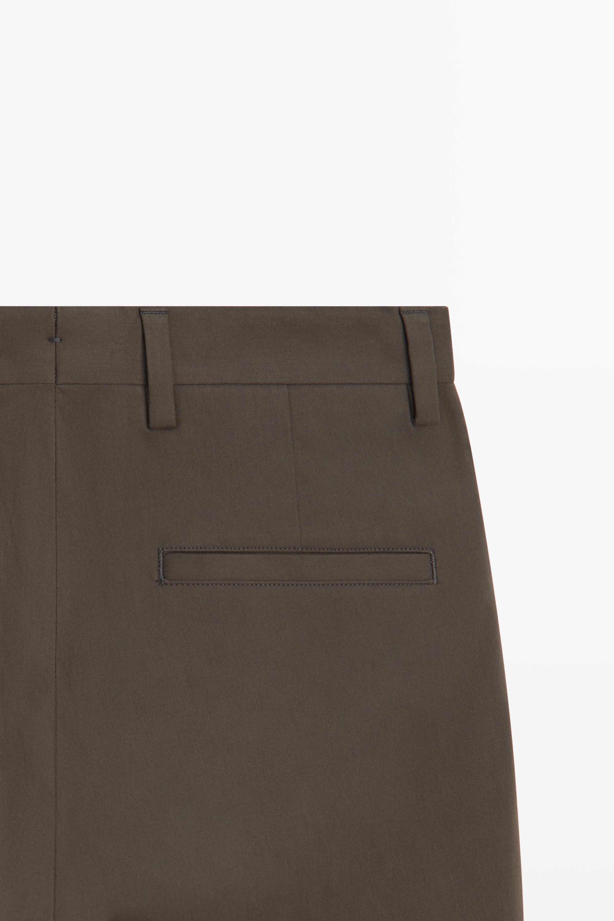 Pantalon jambe large à pinces en daim