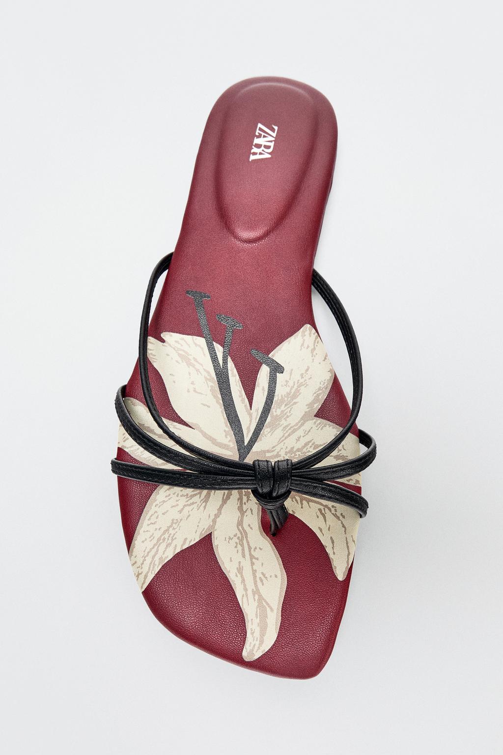 PRINTED FLAT SANDALS