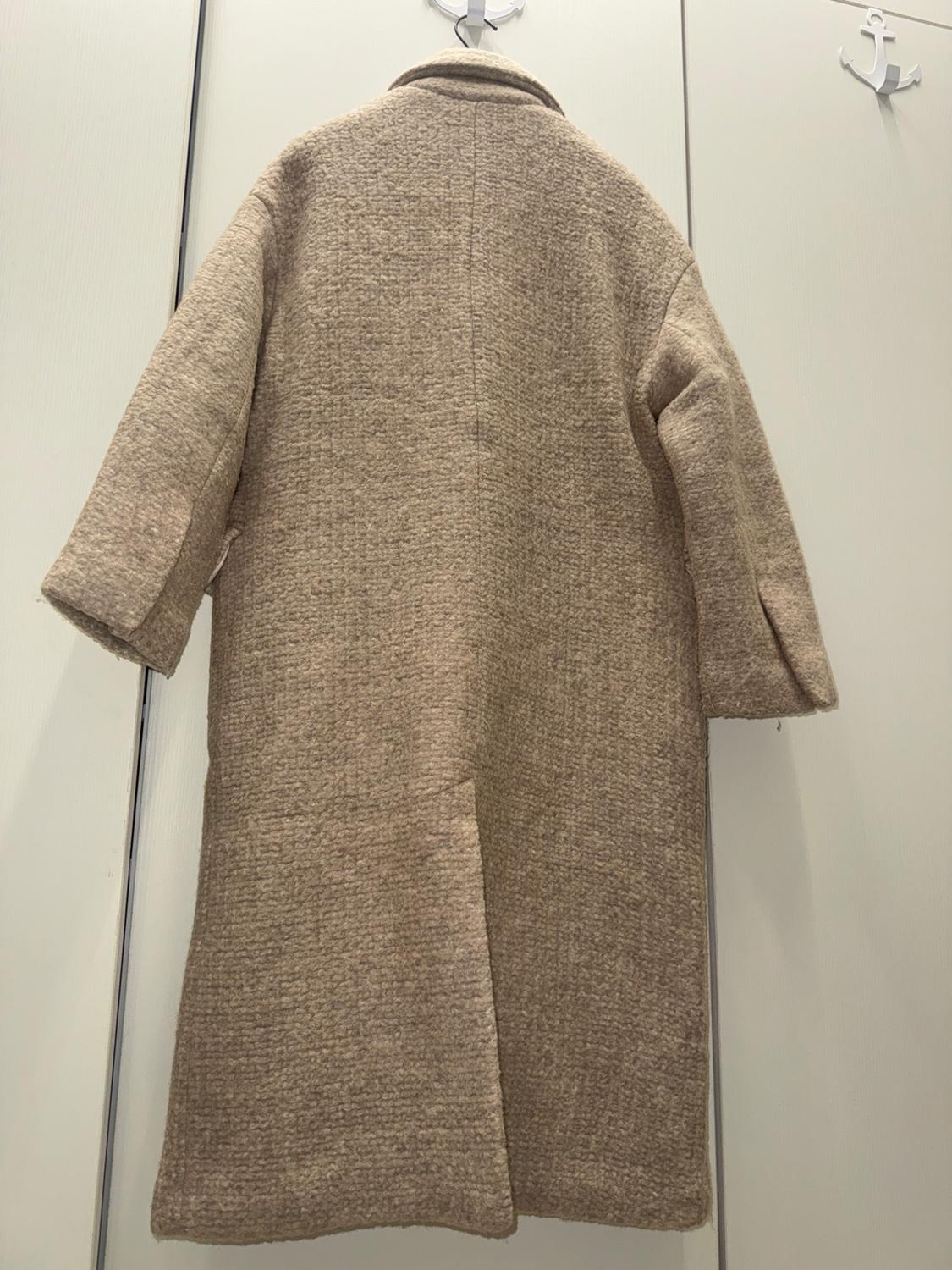 OVERSIZED COAT WITH WOOL - Image 2