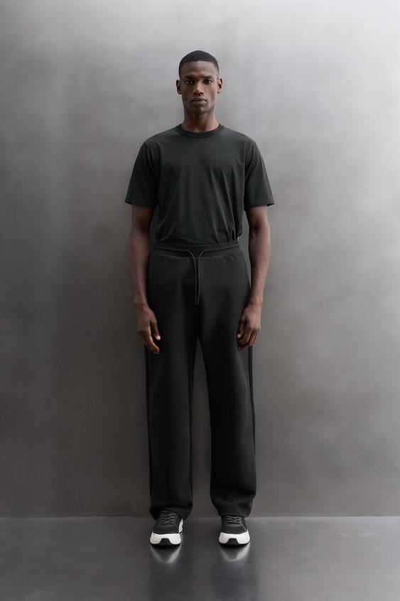 PANTALÓN CHÁNDAL TÉCNICO - Negro de Zara - Imagen 0