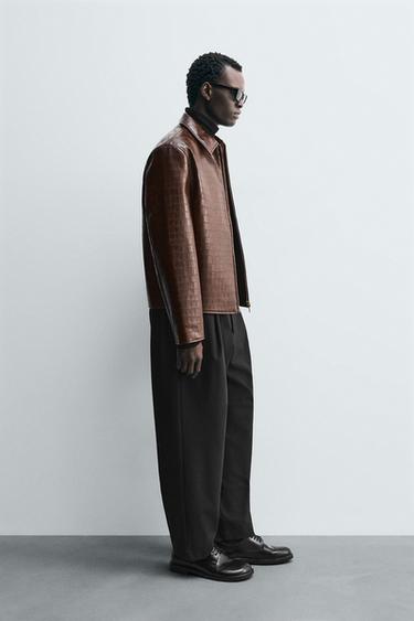BLOUSON EN MATIÈRE SYNTHÈTIQUE GRAVÉ - Marron de Zara - Image 3
