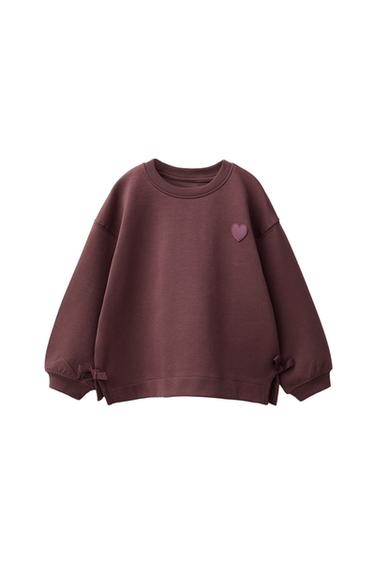 ТОЛСТОВКА С БАНТАМИ И СЕРДЦЕМ — ШОКОЛАДНЫЙ от Zara