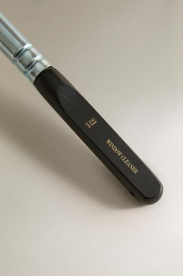 WOODEN GLASS CLEANER - Black by Zara - Image 2