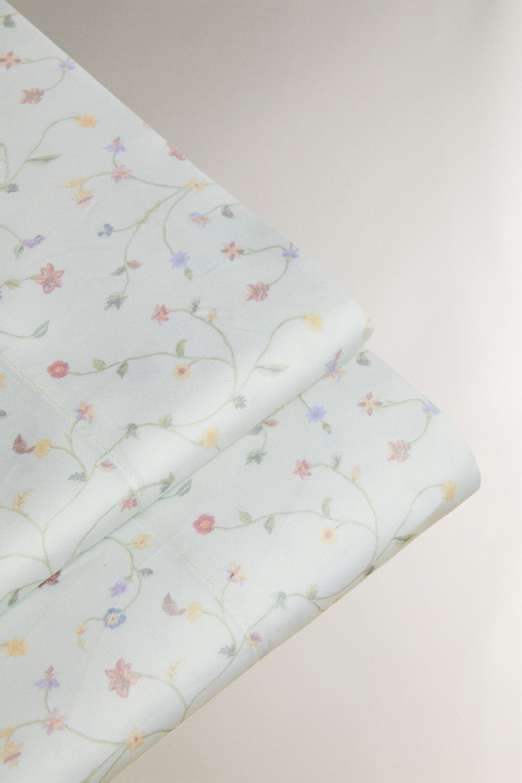 DRAP DE DESSUS SATIN MINI FLEURS