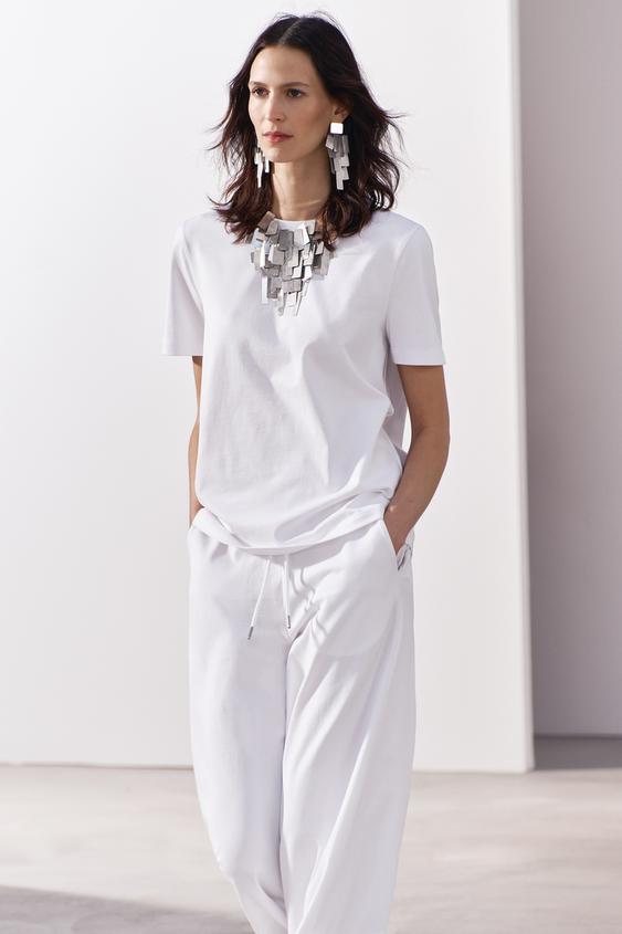 Las camisas de mujer de Zara para la primavera de 2022 que solucionan  cualquier estilismo