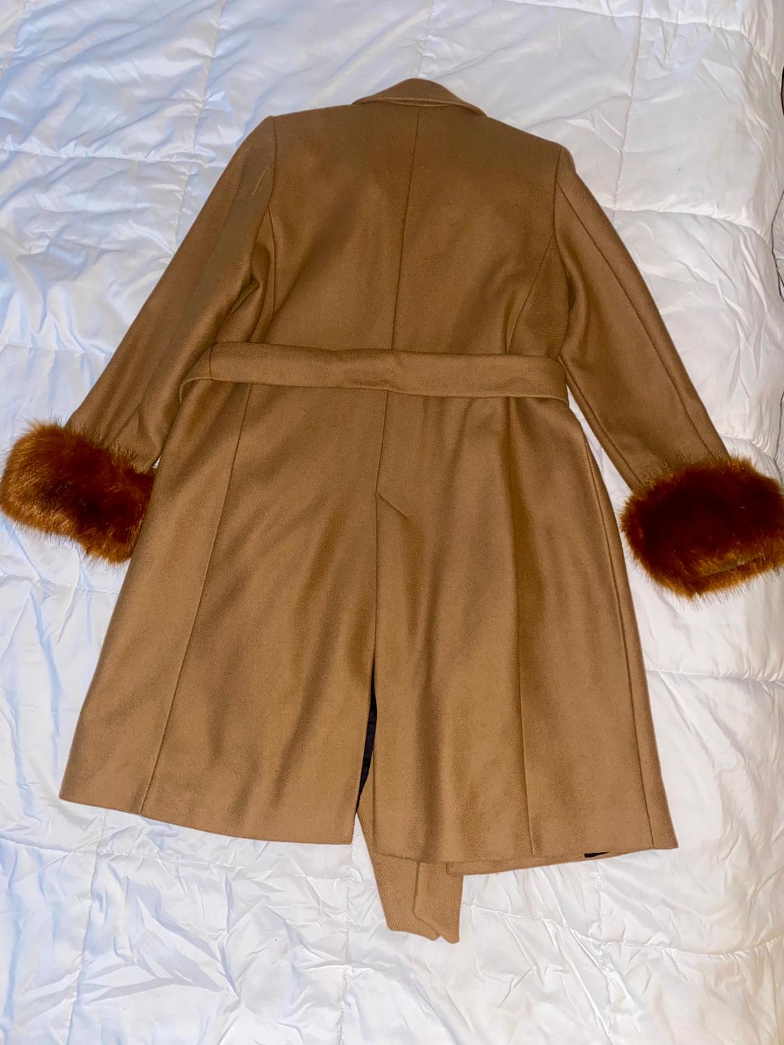 COAT WITH TEXTURED CUFFS - Image 2