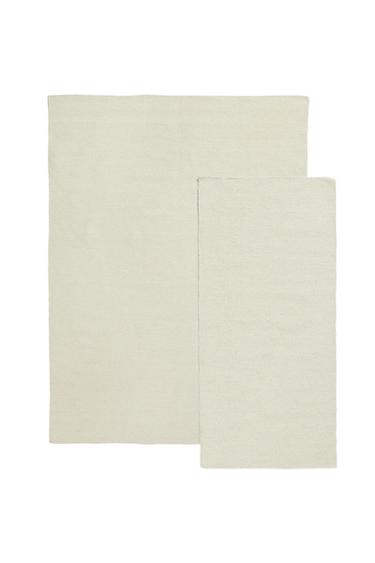 سجادة صوف متعرجة - أبيض الخاص بـ Zara