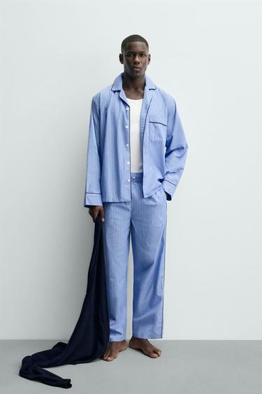 CONJUNTO DE PIJAMA COM ESTRUTURA E DEBRUM EM CONTRASTE - Azul da Zara - Imagem 0