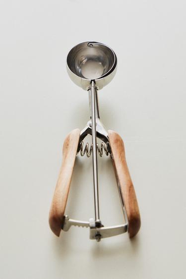 ACACIA ICE CREAM SPOON - Brown by Zara