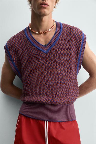 GILET EN MAILLE CONTRASTE - Rouge de Zara - Image 4