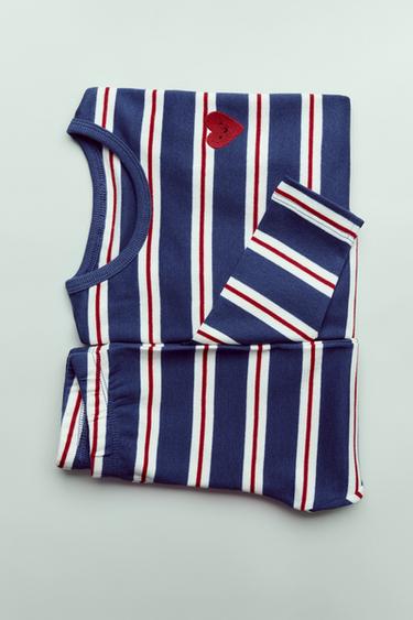 2-6 AÑOS/ PIJAMA RAYAS CORAZÓN BORDADO - Azul de Zara