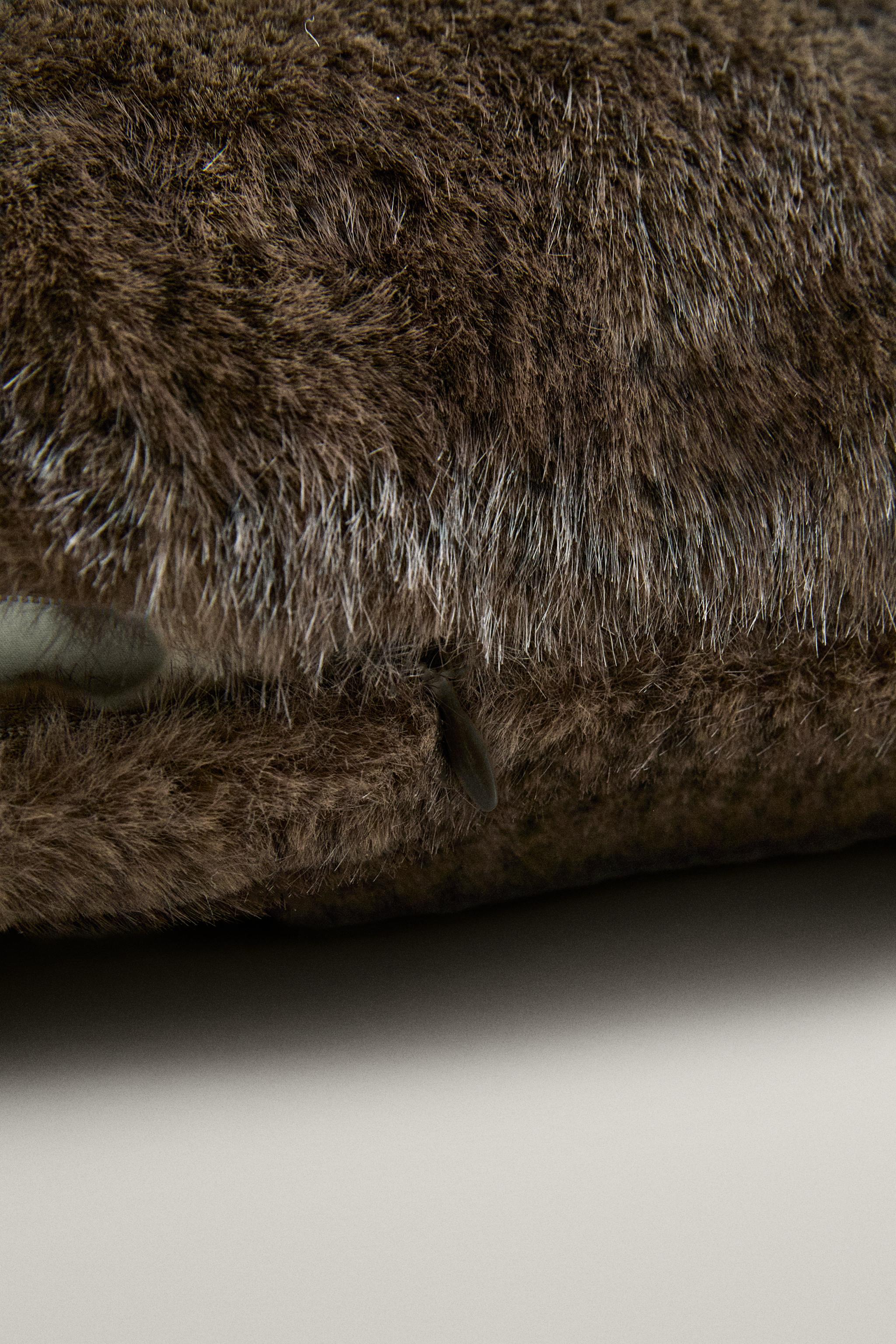 BROWN FUR THROW PILLOW COVER