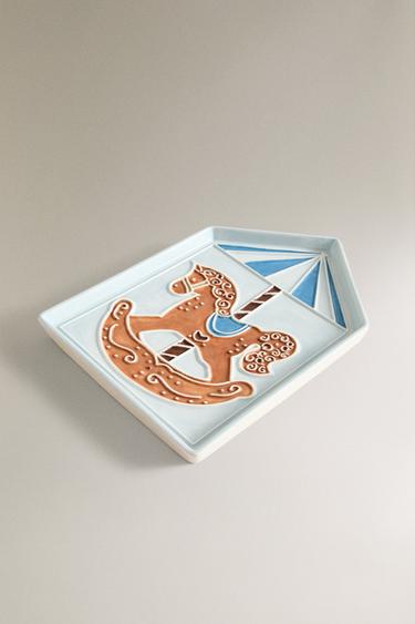 CHILDREN'S STONEWARE CHRISTMAS HORSE PLATE - Multicoloured by Zara - Image 1