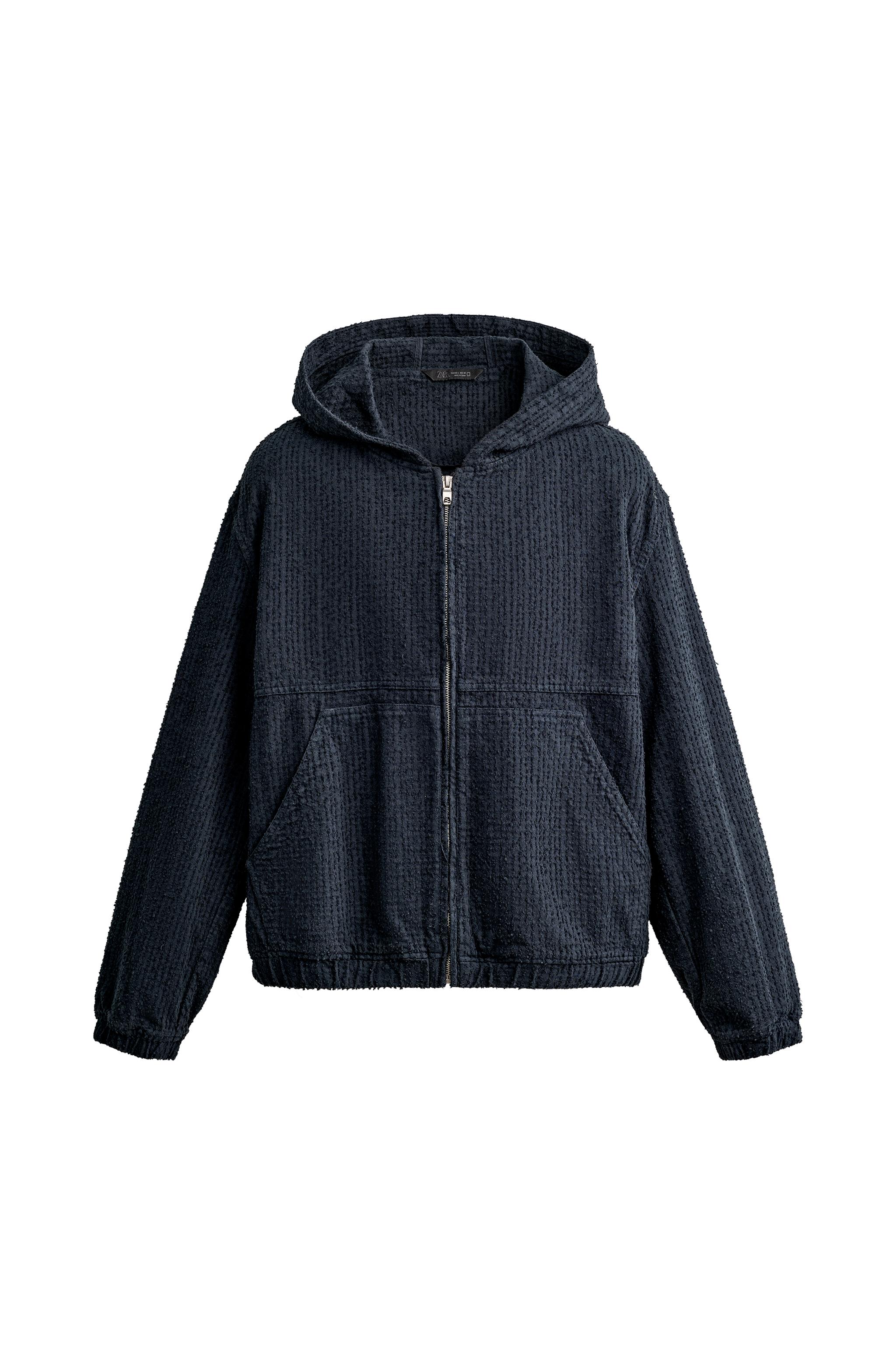 CAZADORA RELAXED FIT ESTRUCTURA IRREGULAR
