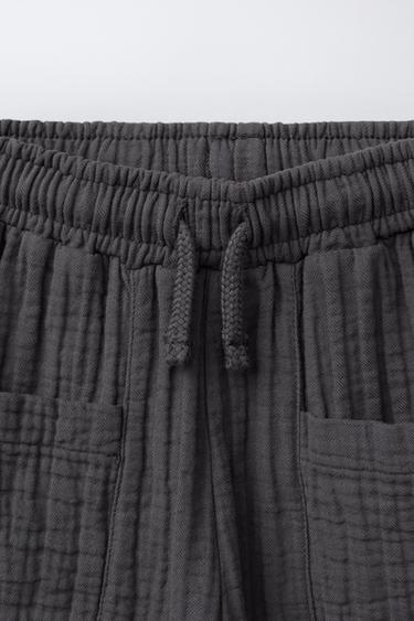 SHORT EN MATIÈRES VARIÉES ET TEXTURÉ - Gris anthracite de Zara - Image 2