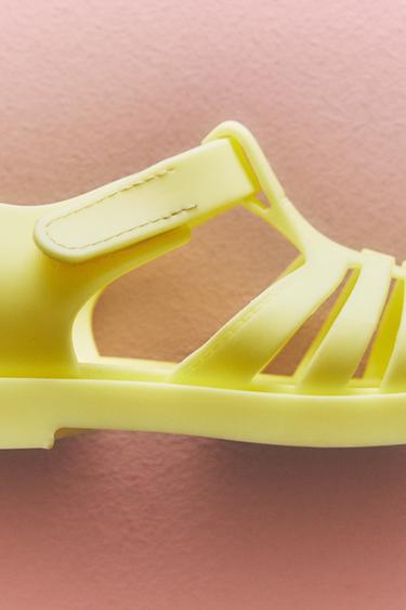 RUBBERISED CAGE SANDALS WITH HOOK-AND-LOOP STRAP - Yellow by Zara