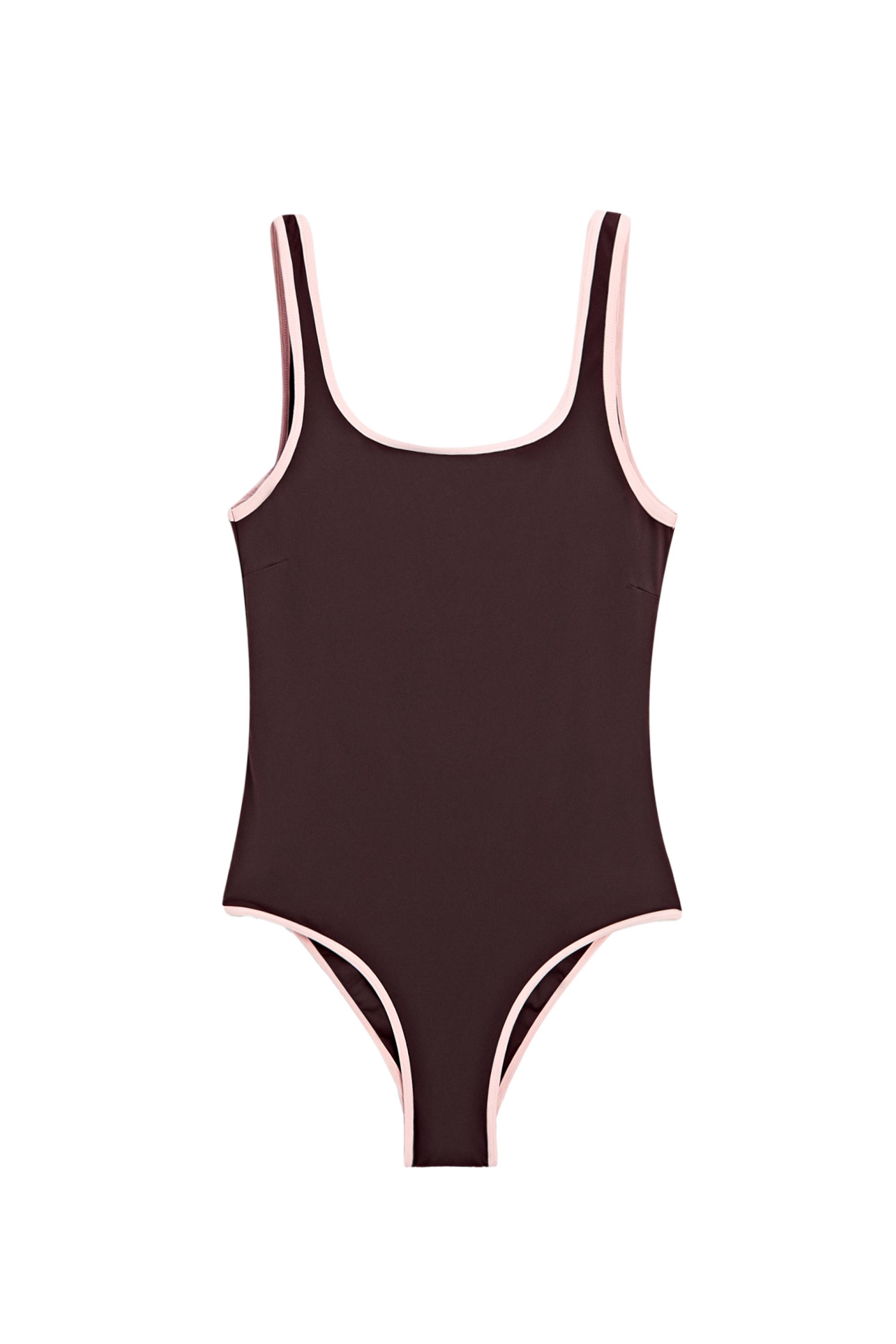 Contrast plain swimsuit — 142