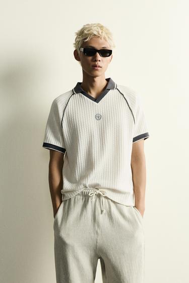 POLO CONTRASTE JACQUARD FÚTBOL RETRO - Beige claro de Zara