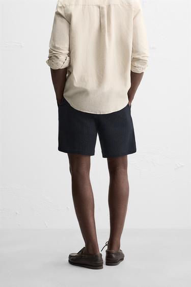 TEXTURED REGULAR FIT BERMUDA SHORTS - Navy blue by Zara - Image 2
