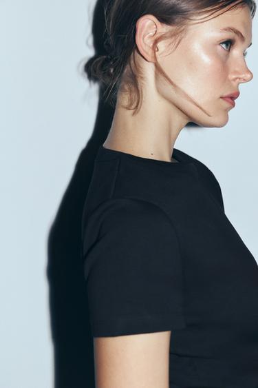 INTERLOCK short sleeve T-SHIRT - Black by Zara