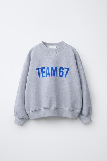 SUDADERA ESTAMPADA TEAM SIX SEVEN - Gris vigoré de Zara - Imagen 0