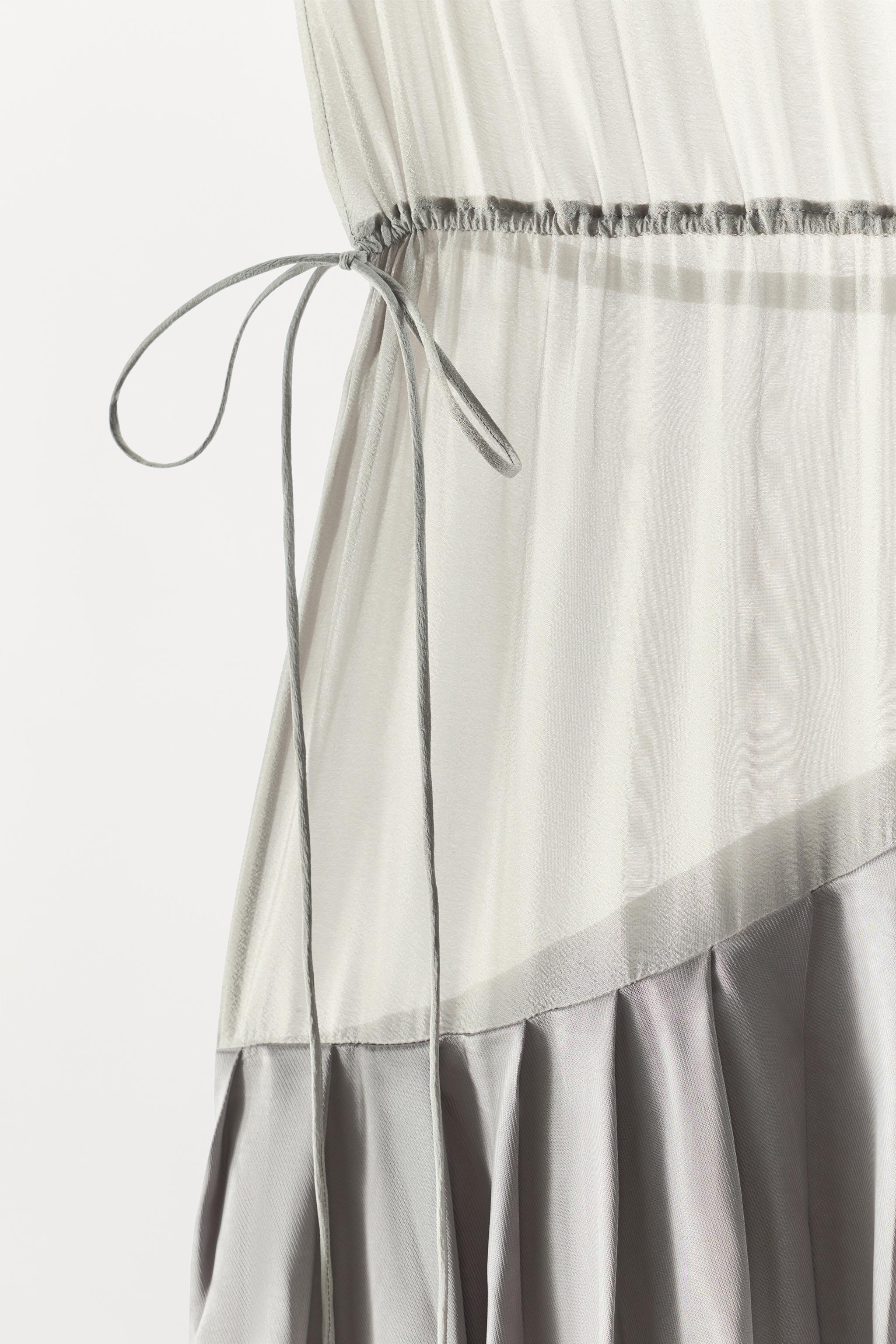 CONTRASTING VOLUMINOUS DRAPED MAXI DRESS