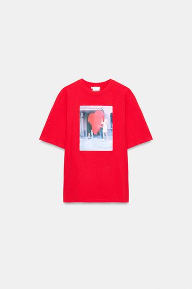 BOGDANKA POZNANOVIĆ T-SHIRT ©2026 - Red by Zara