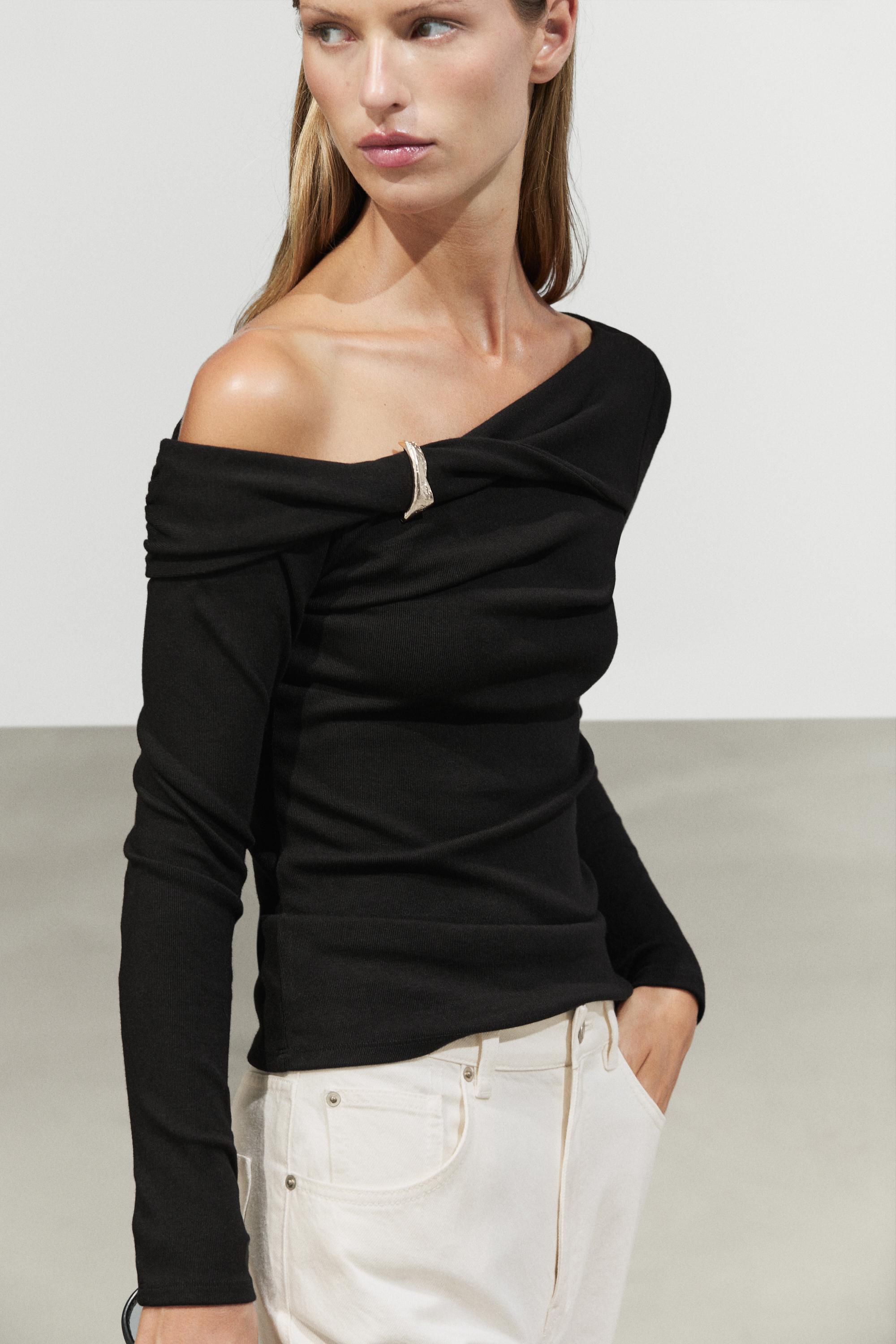 Long sleeve top with metallic detail