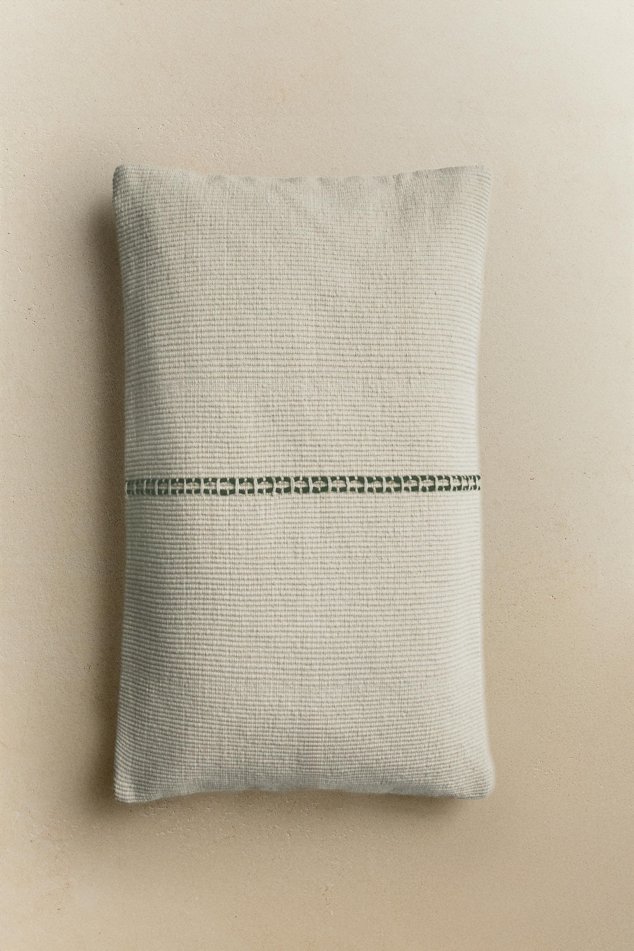 DOUBLE LINE CUSHION COVER