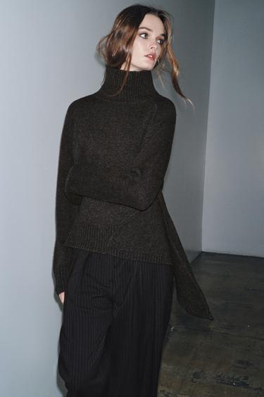 WOOL JUMPER WITH ASYMMETRIC HEM - Dark grey by Zara