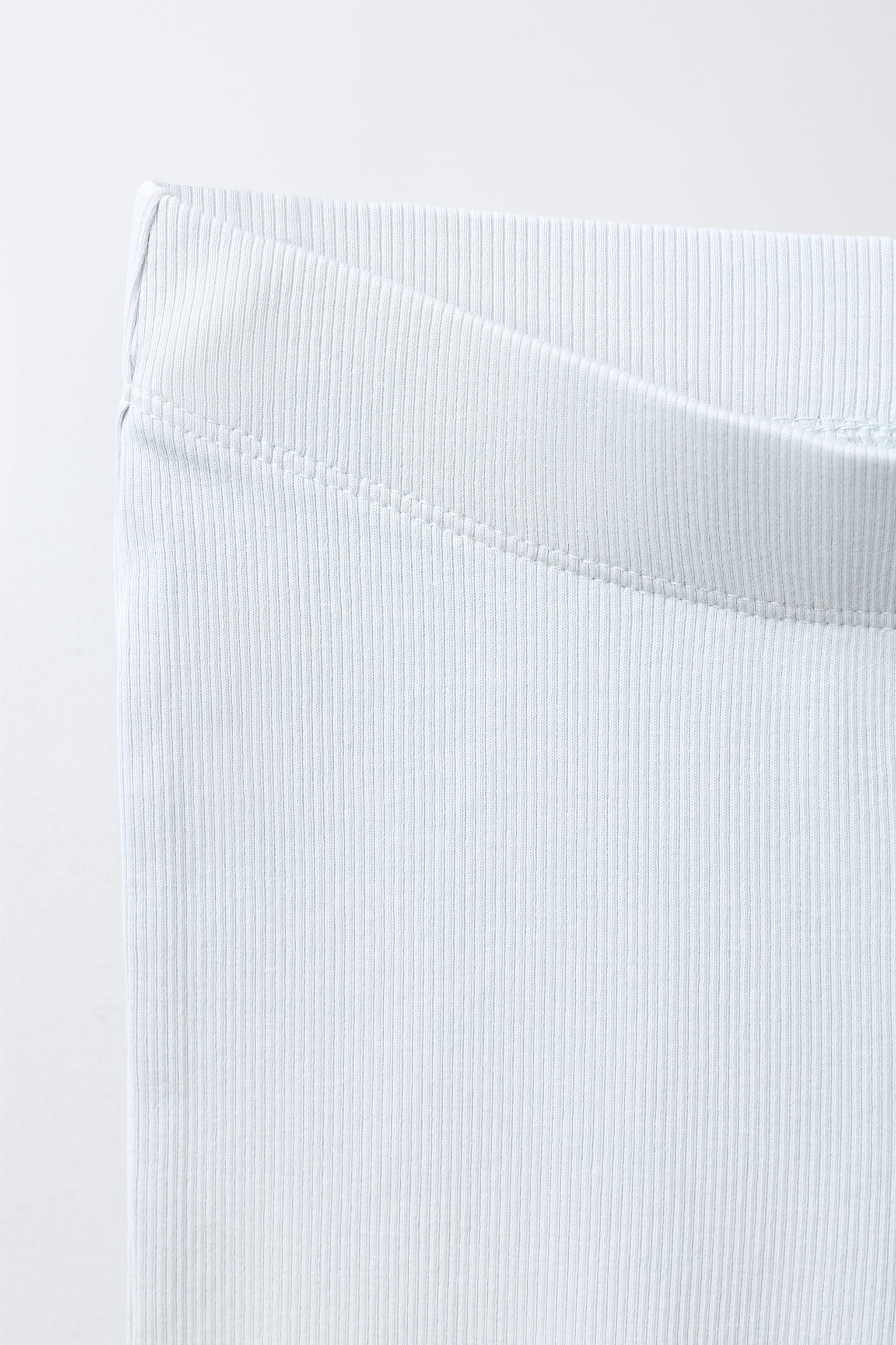 ENSEMBLE T-SHIRT ÉPAIS ET LEGGING FLARE CÔTELÉ EFFET DÉLAVÉ