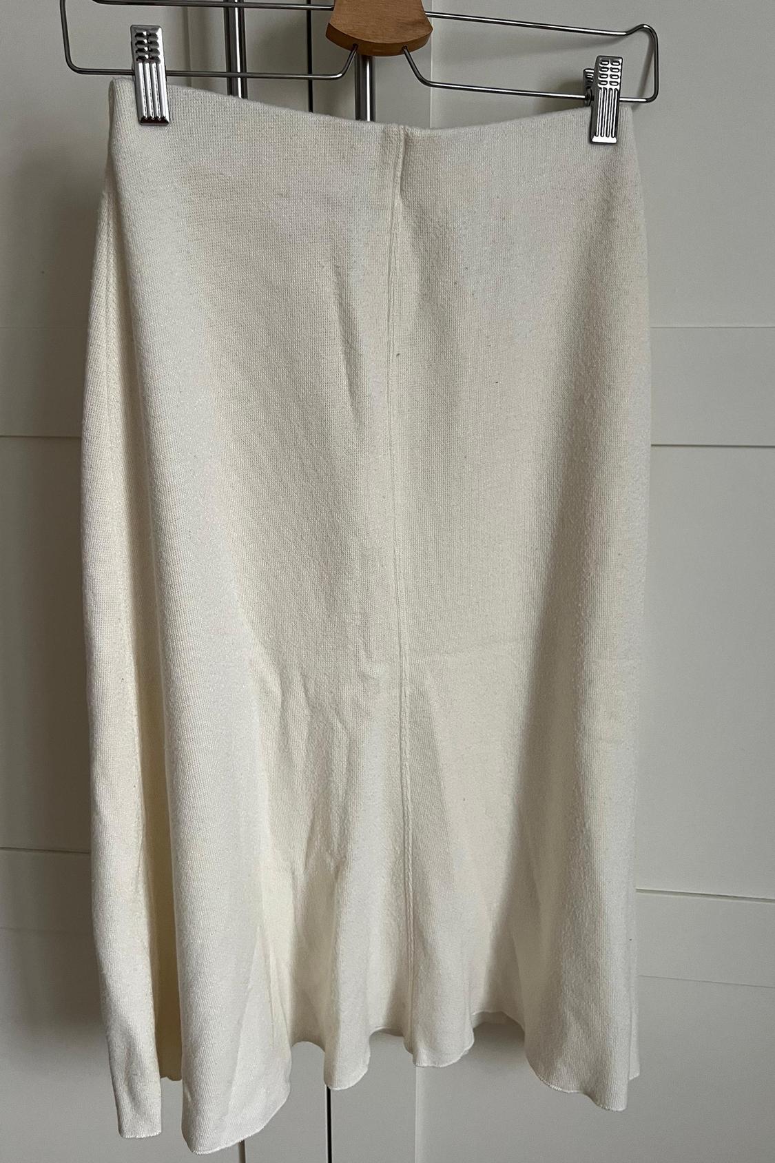 SOFT-TOUCH SKIRT