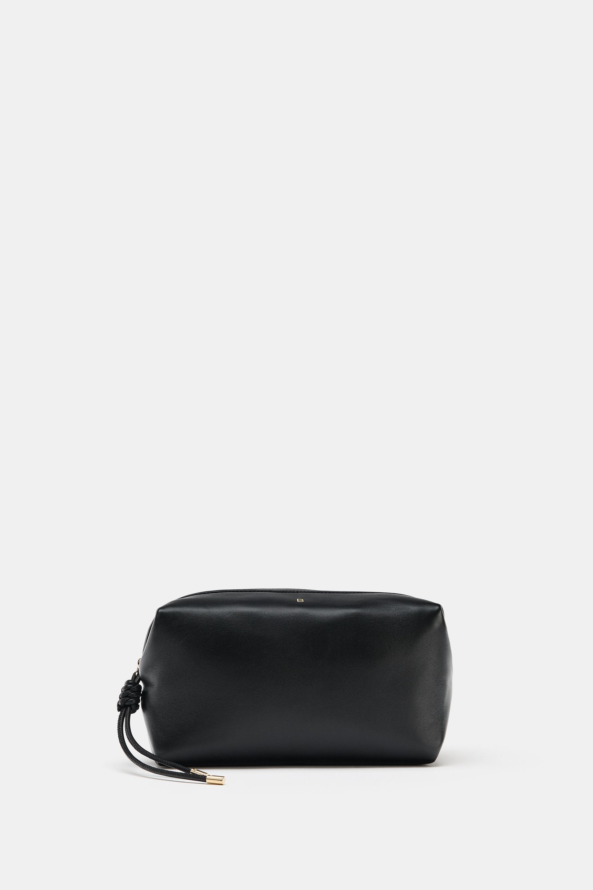 LEATHER TOILETRY BAG