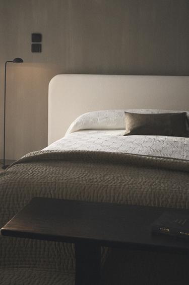 COLCHA PATCHWORK - Crudo de Zara