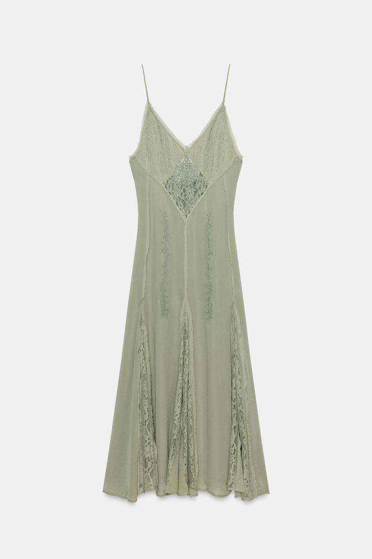 Vestido de encaje con volantes de la colección ZW 6
