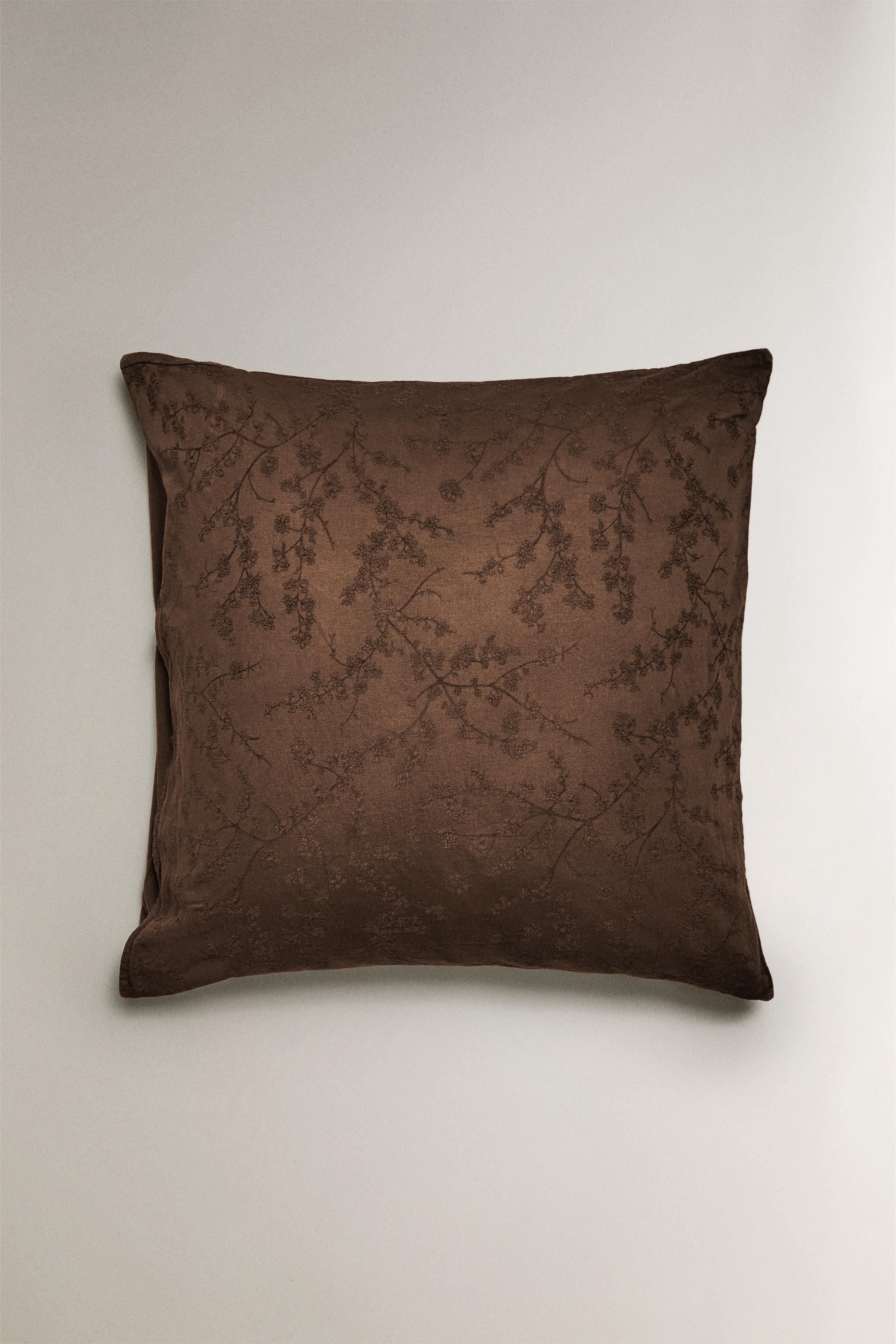 COTTON AND LINEN PILLOWCASE