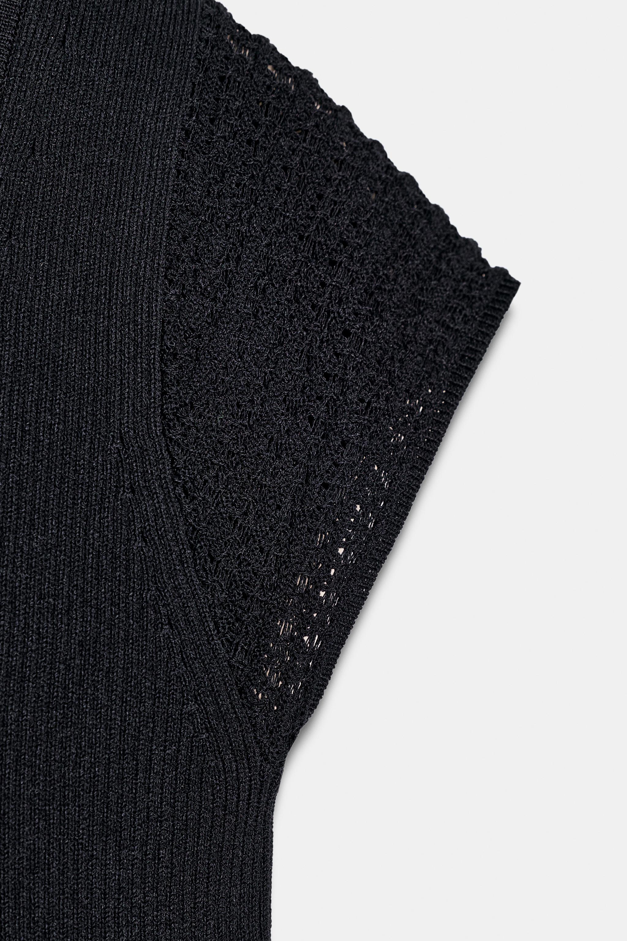 COMBINATION SLEEVE KNIT TOP