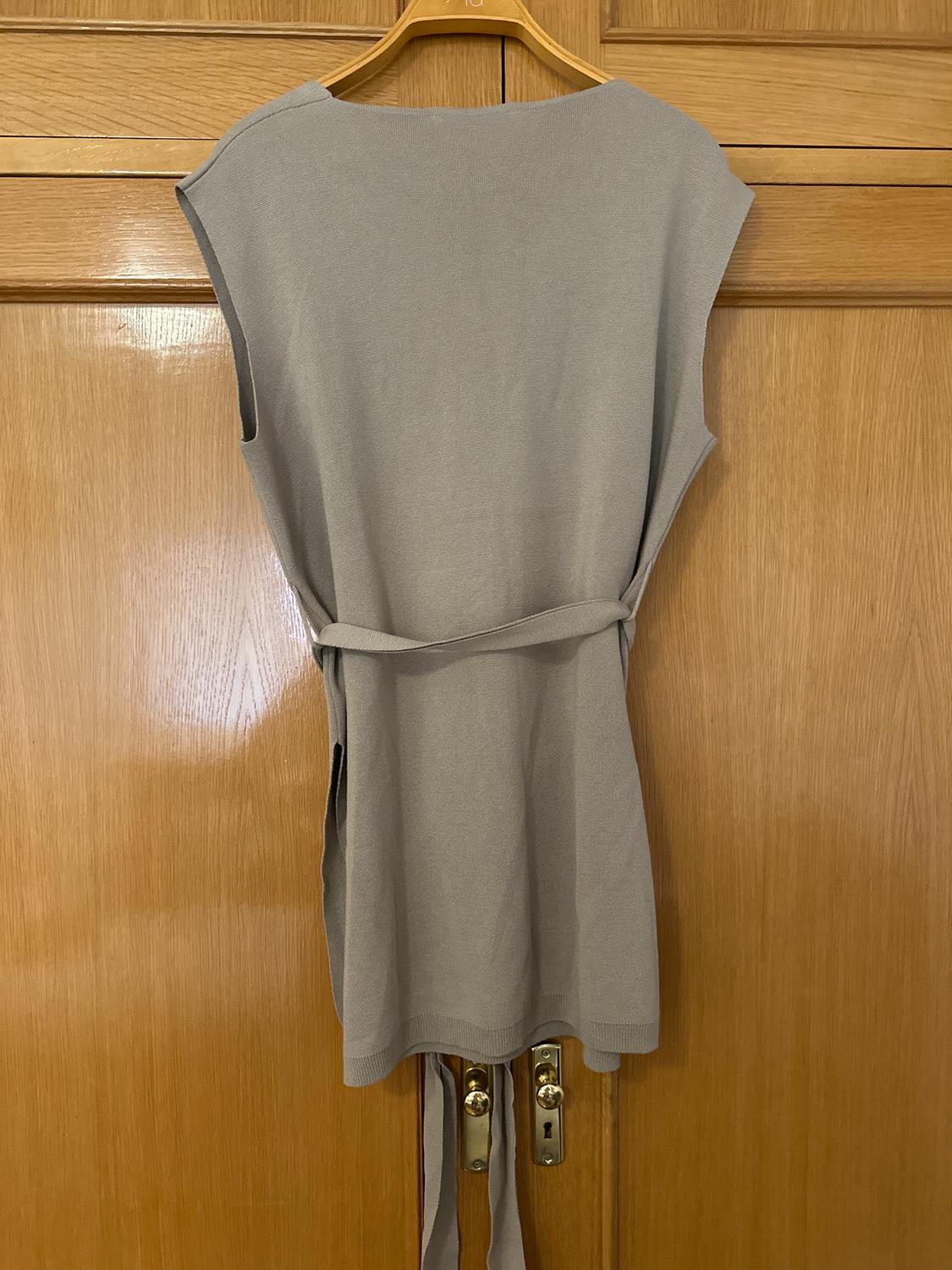 KNITTED WAISTCOAT WITH BELT - Image 2